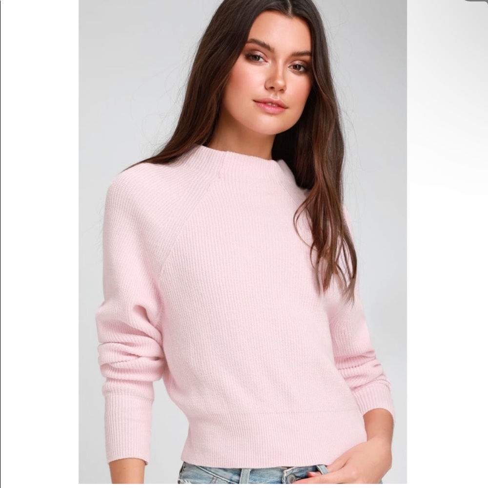 Free people too good pink sweater in very good used condition.